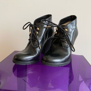 Micheal Kors black leather laced boots